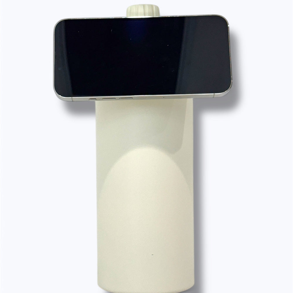 
                      
                        AERO- Cream 1L Magnetic Water Bottle
                      
                    